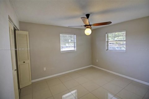 Casa en venta en Okeechobee, Florida, 3 dormitorios № 1049346 - foto 12