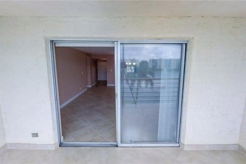 Condominio en venta en Dania Beach, Florida, 2 dormitorios, 110.55 m2 № 1044144 - foto 15
