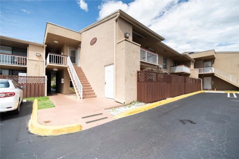 Condo in Miami, Florida, 1 bedroom  № 1333351 - photo 2