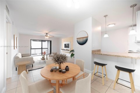 Condo in Miami, Florida, 1 bedroom  № 1333351 - photo 10