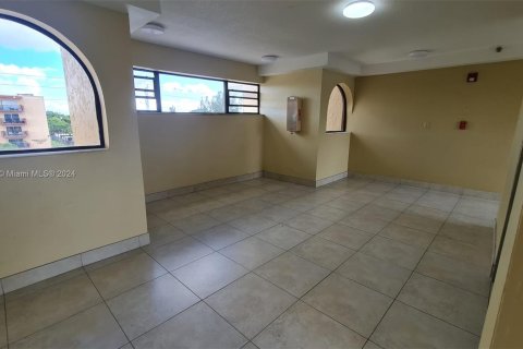 Condominio en venta en Miami, Florida, 2 dormitorios, 78.78 m2 № 1415445 - foto 3