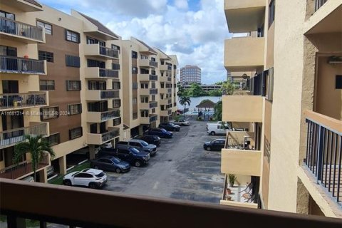 Condominio en venta en Miami, Florida, 2 dormitorios, 78.78 m2 № 1415445 - foto 12