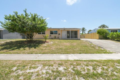 House in Palm Beach Gardens, Florida 3 bedrooms, 82.22 sq.m. № 1162837 - photo 6