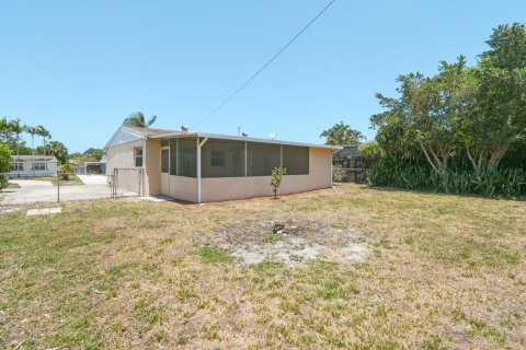 House in Palm Beach Gardens, Florida 3 bedrooms, 82.22 sq.m. № 1162837 - photo 8