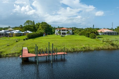 Villa ou maison à vendre à Palm City, Floride: 9 chambres, 458.84 m2 № 1095304 - photo 9