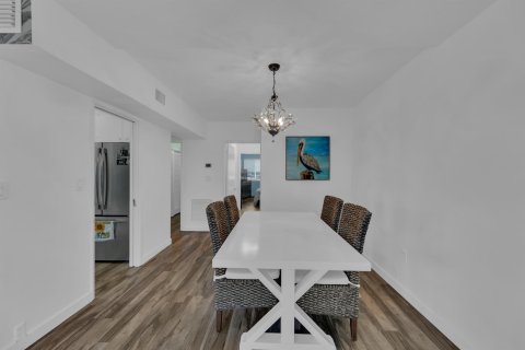 Condo in Fort Lauderdale, Florida, 2 bedrooms  № 1054916 - photo 24