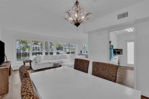 Condo in Fort Lauderdale, Florida, 2 bedrooms  № 1054916 - photo 22