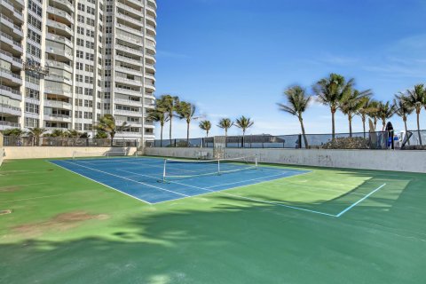 Condo in Riviera Beach, Florida, 2 bedrooms  № 1054990 - photo 6