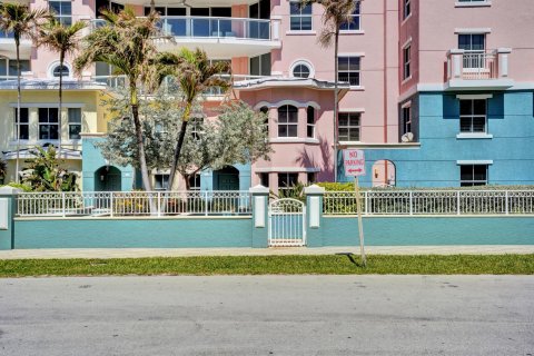 Adosado en venta en Deerfield Beach, Florida, 3 dormitorios, 216.18 m2 № 1035904 - foto 9