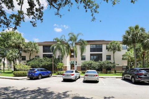 Condominio en venta en Coconut Creek, Florida, 3 dormitorios, 129.32 m2 № 1071148 - foto 2