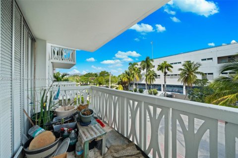 Copropriété à vendre à Miami Beach, Floride: 2 chambres, 92.9 m2 № 1293370 - photo 10