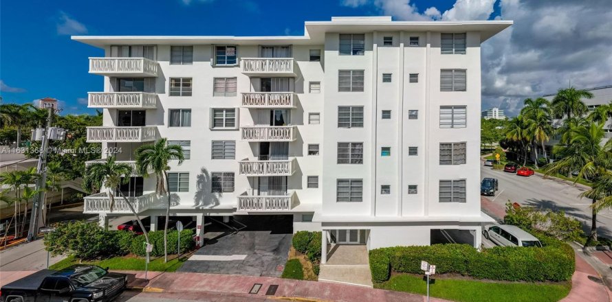 Condo à Miami Beach, Floride, 2 chambres  № 1293370