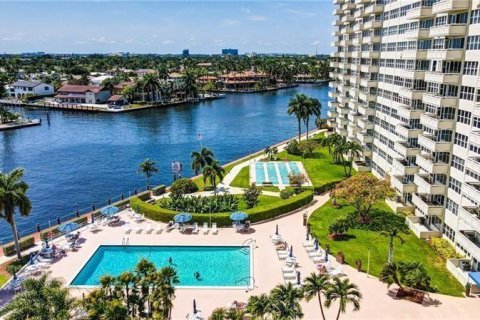 Condo in Fort Lauderdale, Florida, 1 bedroom  № 1040705 - photo 1