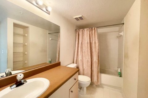 Condo in West Palm Beach, Florida, 3 bedrooms  № 1040704 - photo 20