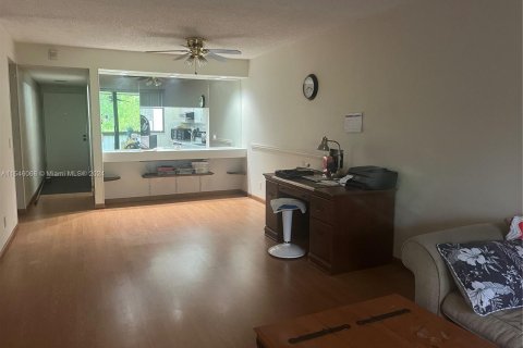 Condominio en venta en Coral Springs, Florida, 2 dormitorios, 99.22 m2 № 1050354 - foto 8