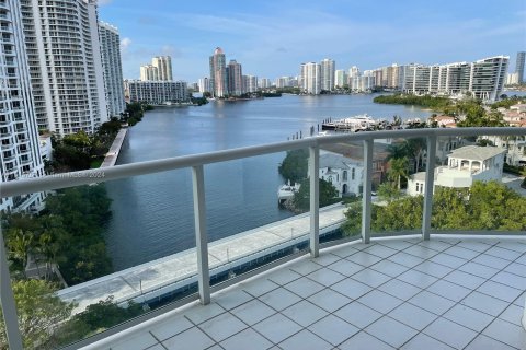 Condo in Aventura, Florida, 2 bedrooms  № 1050360 - photo 11