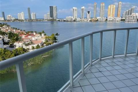 Condo in Aventura, Florida, 2 bedrooms  № 1050360 - photo 7