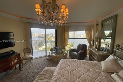 Condo in Aventura, Florida, 2 bedrooms  № 1050360 - photo 6