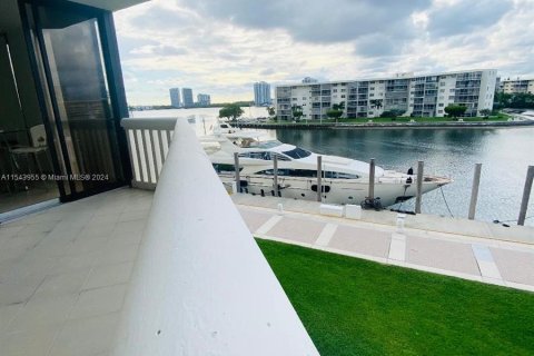 Condominio en venta en Aventura, Florida, 2 dormitorios, 120.77 m2 № 1045201 - foto 6