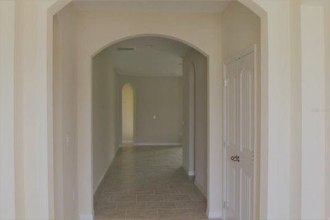 Villa ou maison à louer à Saint Cloud, Floride: 5 chambres, 285.02 m2 № 1357631 - photo 7