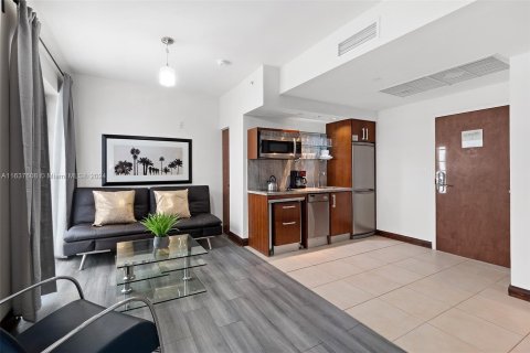 Condominio en venta en Miami Beach, Florida, 1 dormitorio, 38.37 m2 № 1309714 - foto 1