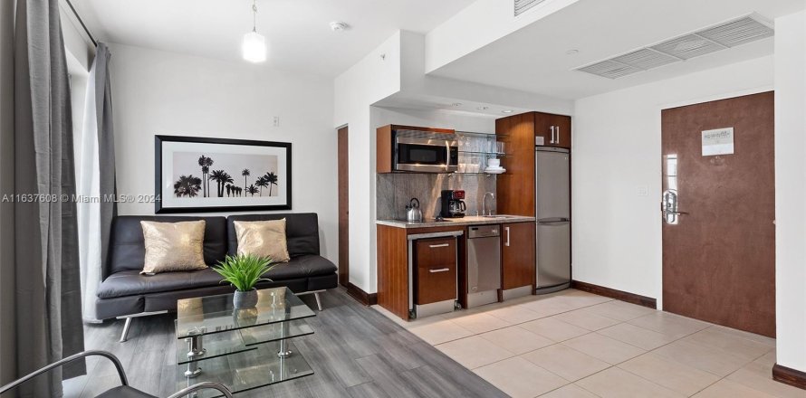 Condominio en Miami Beach, Florida, 1 dormitorio  № 1309714