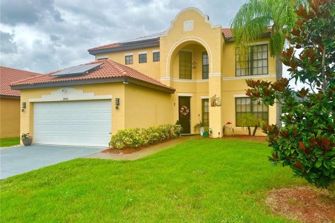 House in Kissimmee, Florida 5 bedrooms, 210.33 sq.m. № 1253911 - photo 1