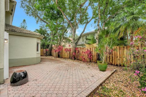 House in Cooper City, Florida 4 bedrooms, 193.98 sq.m. № 1227057 - photo 23