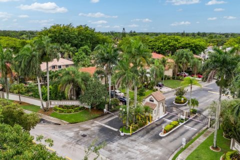 House in Cooper City, Florida 4 bedrooms, 193.98 sq.m. № 1227057 - photo 2