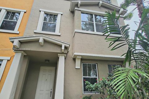 Adosado en venta en West Palm Beach, Florida, 4 dormitorios, 212.28 m2 № 1381531 - foto 2