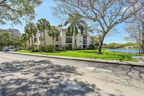 Copropriété à vendre à Coconut Creek, Floride: 2 chambres, 99.41 m2 № 1061085 - photo 4