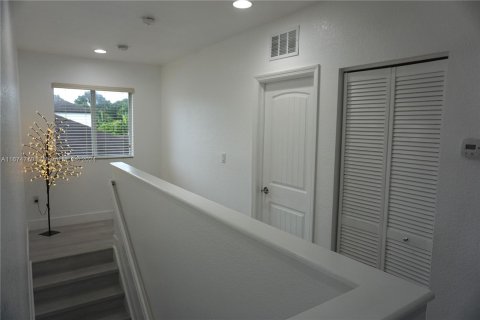 Casa en venta en Homestead, Florida, 4 dormitorios, 192.12 m2 № 1398178 - foto 7