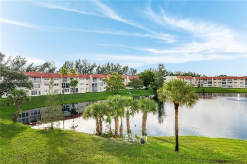 Condominio en venta en Sunrise, Florida, 2 dormitorios, 78.97 m2 № 1398271 - foto 4