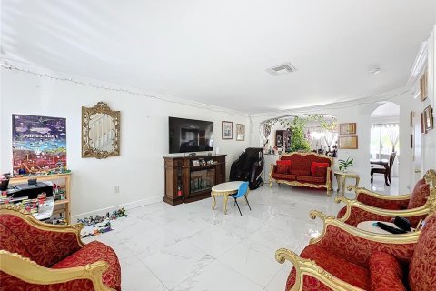 Casa en venta en Orlando, Florida, 4 dormitorios, 170.75 m2 № 1391168 - foto 7