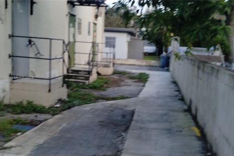 Купить коммерческую недвижимость в Мирамар, Флорида № 1059859 - фото 8