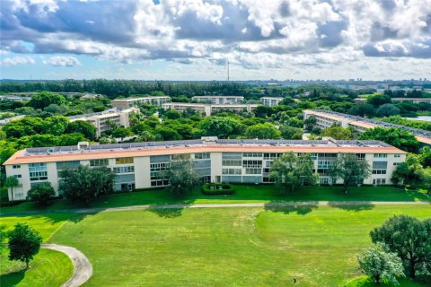 Copropriété à vendre à Coconut Creek, Floride: 2 chambres, 107.95 m2 № 1026994 - photo 13