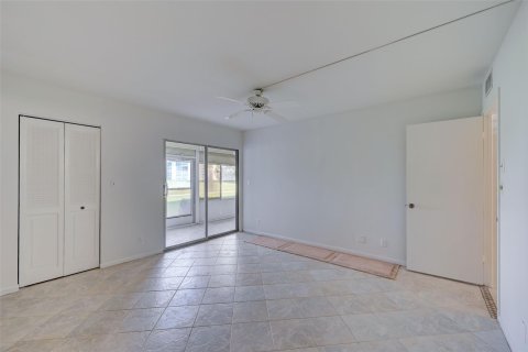 Copropriété à vendre à Coconut Creek, Floride: 2 chambres, 107.95 m2 № 1026994 - photo 11