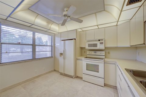 Copropriété à vendre à Coconut Creek, Floride: 2 chambres, 107.95 m2 № 1026994 - photo 5