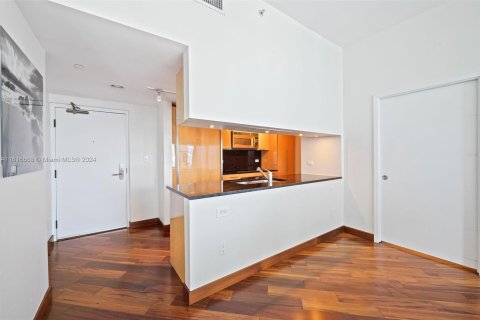 Condominio en venta en Miami Beach, Florida, 2 dormitorios, 111.48 m2 № 1242047 - foto 11