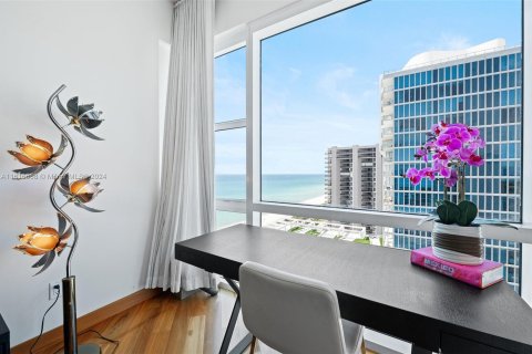 Copropriété à vendre à Miami Beach, Floride: 2 chambres, 111.48 m2 № 1242047 - photo 3