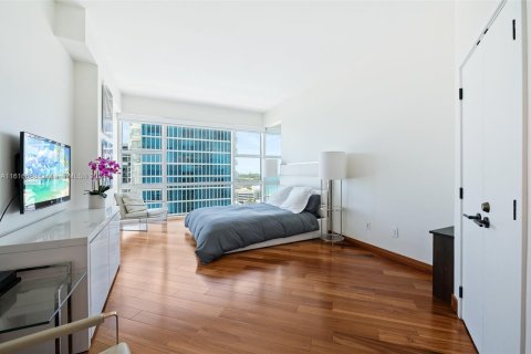 Copropriété à vendre à Miami Beach, Floride: 2 chambres, 111.48 m2 № 1242047 - photo 12