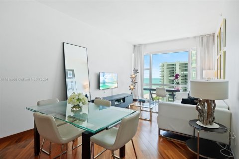 Copropriété à vendre à Miami Beach, Floride: 2 chambres, 111.48 m2 № 1242047 - photo 2