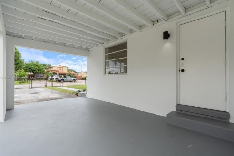 House in Fort Lauderdale, Florida 2 bedrooms, 75.16 sq.m. № 1423400 - photo 5