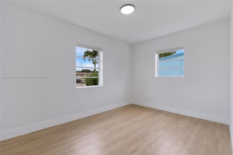 House in Fort Lauderdale, Florida 2 bedrooms, 75.16 sq.m. № 1423400 - photo 13