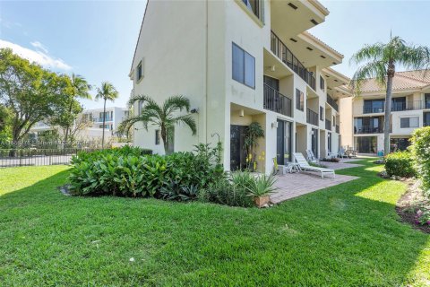 Townhouse in Delray Beach, Florida 2 bedrooms, 121.79 sq.m. № 1078318 - photo 9