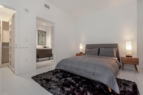 Copropriété à vendre à Miami, Floride: 3 chambres, 201.13 m2 № 1269496 - photo 16