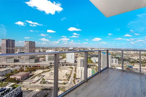 Condominio en venta en Miami, Florida, 3 dormitorios, 201.13 m2 № 1269496 - foto 28