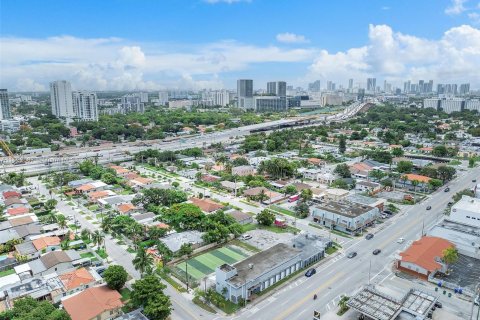 Propiedad comercial en venta en Miami, Florida № 1269571 - foto 6