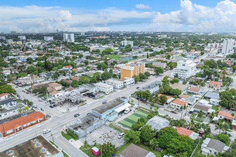 Propiedad comercial en venta en Miami, Florida № 1269571 - foto 5