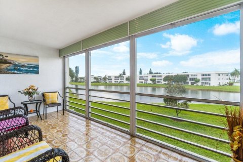 Condo in West Palm Beach, Florida, 2 bedrooms  № 1068265 - photo 11